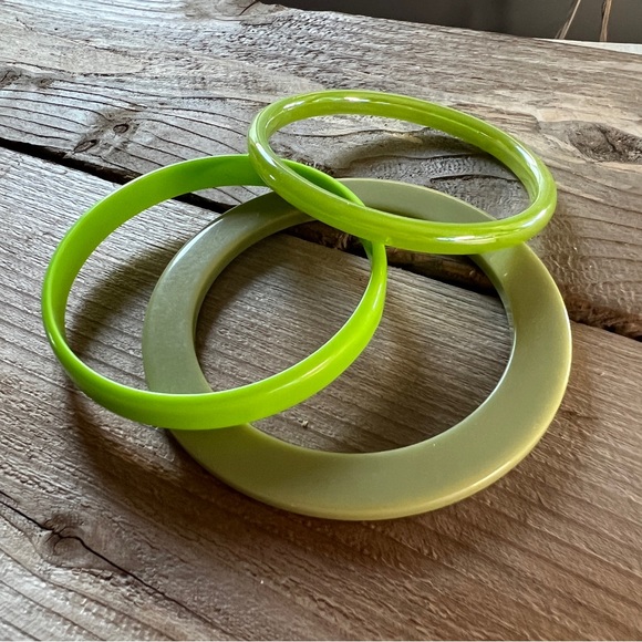 SET OF 3 Vintage Lime green Bangle Bracelets - Picture 10 of 11
